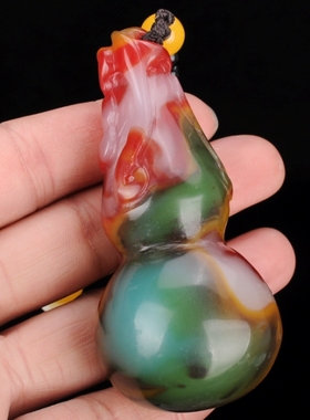 玉把件天然彩玉新疆葫芦鸡血玉