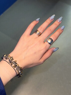 街上的声音 黄打屁原创设计小众冷淡金银配韩闪钛钢手链组合叠戴