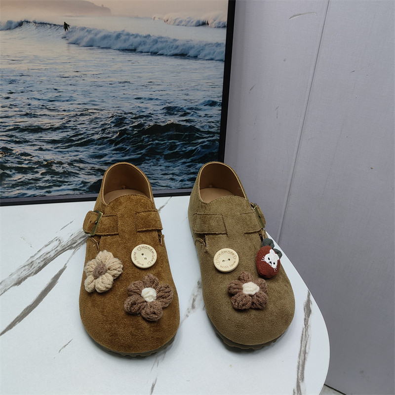 2026年春季款可爱风花朵装饰勃肯鞋软底女圆头搭扣单鞋休闲平底鞋,淘宝优惠券,粉丝福利购,淘宝优惠卷