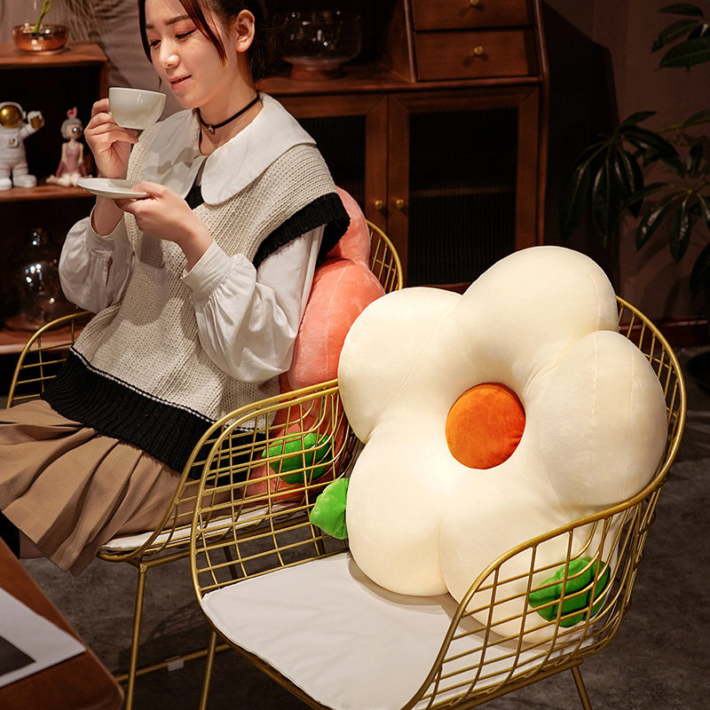 花朵抱枕靠背垫子沙发客厅午睡枕头 皮皮龙毛绒布艺类玩具