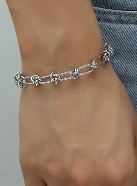 欧美范打结绳索环扣项链钛钢简约个性时尚嘻哈潮流短款锁骨链配饰