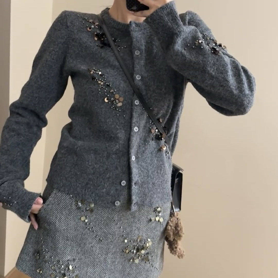 【现货】Rouje Life小众手工钉珠修身显瘦气质高级感圆领针织开衫,淘宝优惠券,粉丝福利购,淘宝优惠卷