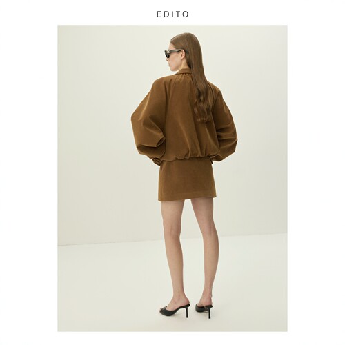 EDITO 焦糖浅棕色麂皮感腰带装饰低腰短裙 - 图3