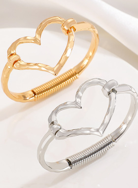Alloy versatile fashion creative love electroplated bracelet