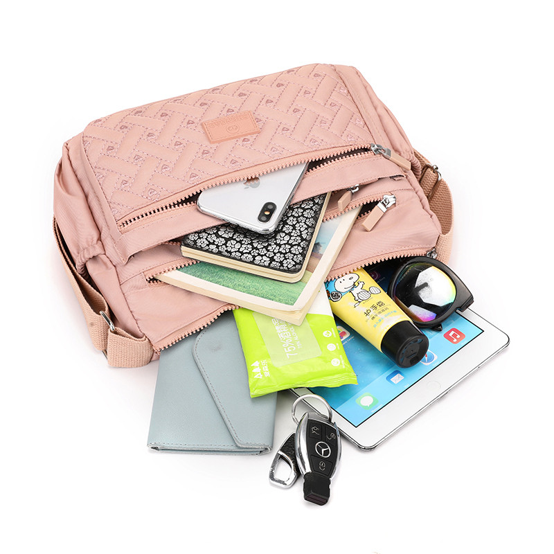 牛津布斜挎包休闲百搭单肩包尼龙妈妈包大容量女包百搭简约压花包,淘宝优惠券,粉丝福利购,淘宝优惠卷