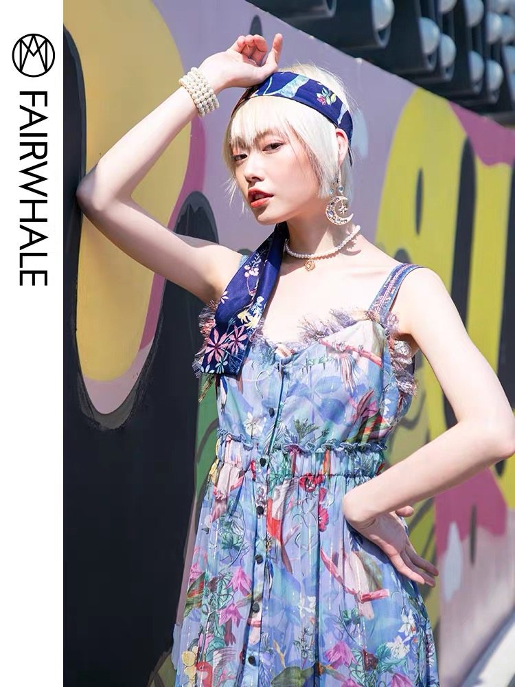 马克华菲2020春夏吊带露背连衣裙 易崴迅服饰连衣裙