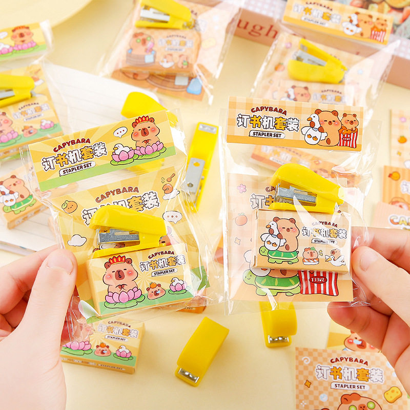 Kapibara Mini Stapler Set