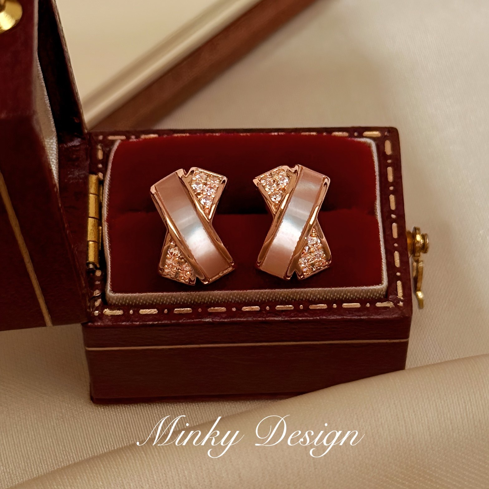 「釉彩交辉」体制内天菜耳环！交叉耳钉蚊香盘耳夹无耳洞耳环耳饰,淘宝优惠券,粉丝福利购,淘宝优惠卷