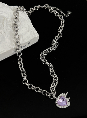 爱心吊坠项链女2025年新款爆款紫色锁骨链小众设计高级感颈链配饰