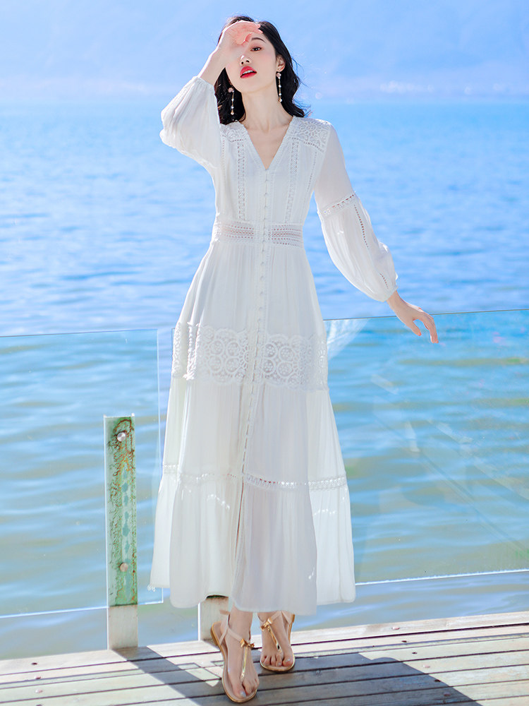 白色长袖连衣裙法式复古气质沙滩裙 爱情巴士连衣裙