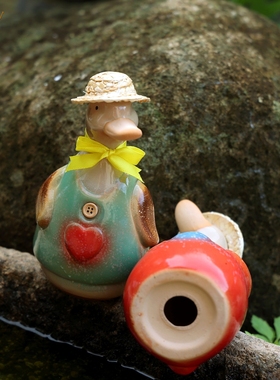 草帽情侣鸭摆件创意陶瓷装饰品