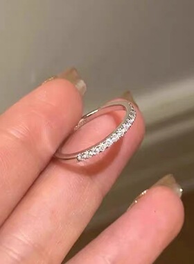 极细！日常闪闪碎钻半圈小排钻戒指女轻奢小众高级感简约叠戴指环