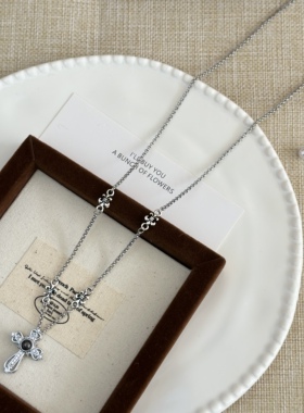 精致微镶锆石镂空十字架吊坠项链女小众甜酷少女气质百搭锁骨链