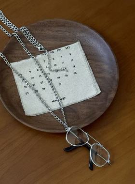 透明眼镜造型吊坠长款项链女小众设计感时尚简约百搭锁骨链毛衣链