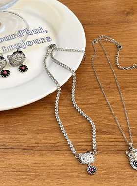 KT猫咪花朵甜美爆款超闪爱心耳饰