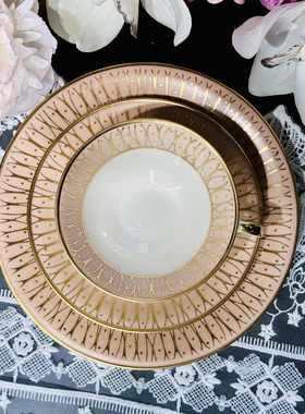 西洋古董 bavaria 巴伐利亚肉粉釉金色竖纹阔口鎏金骨瓷杯碟现货