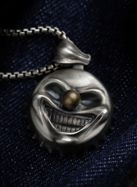 BeeReal中性925银吊牌小丑与瓶盖