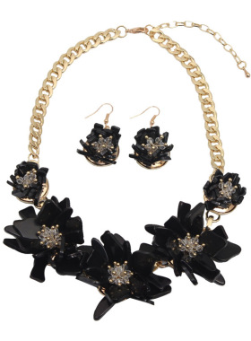 白色手工树脂花朵礼服项链耳环