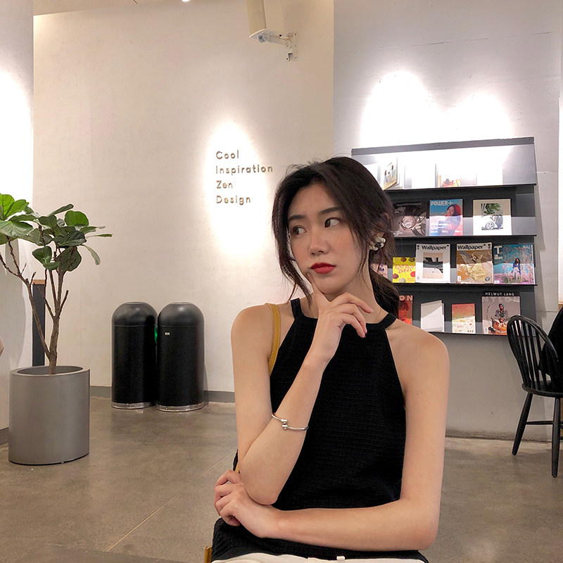 tnv黑打底宽松短款露肩挂脖针织衫 tnv背心吊带