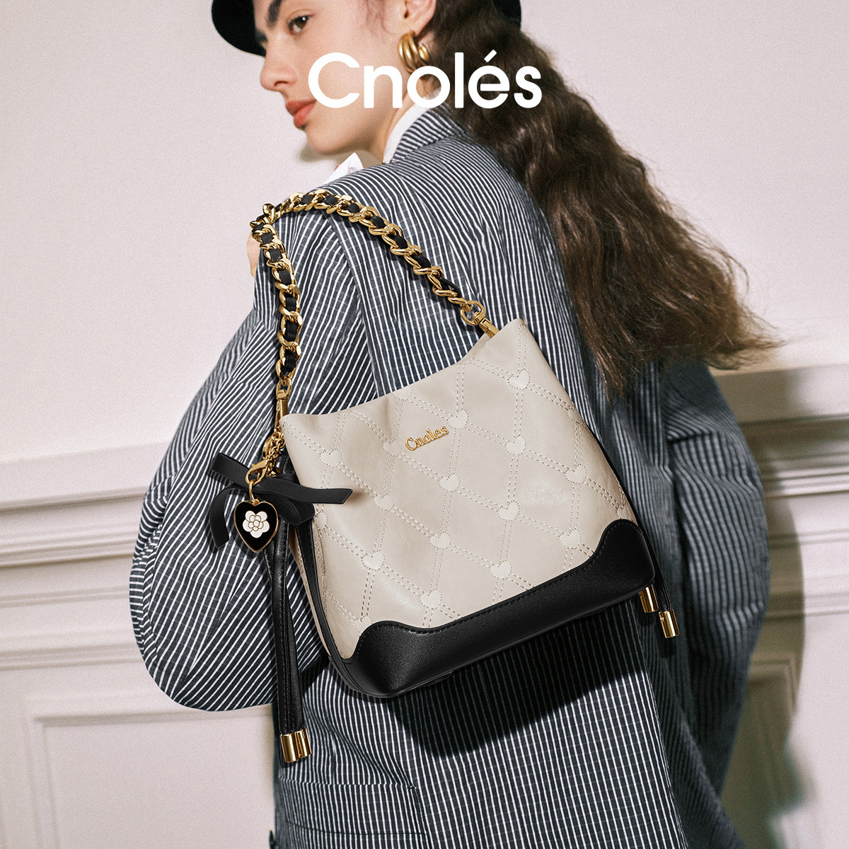 【明星同款】Cnoles蔻一爱心菱格水桶包女新款精致小包单肩斜挎包,淘宝优惠券,粉丝福利购,淘宝优惠卷