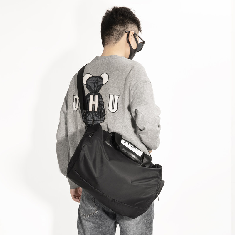 Wet and dry separate gym bag with shoe compartment