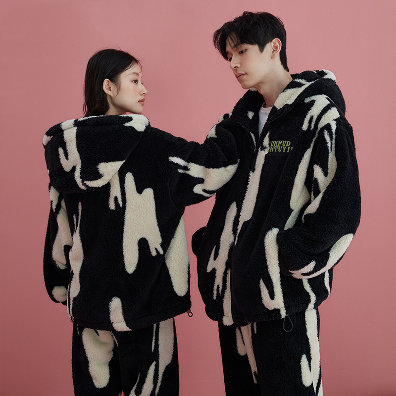 情侣睡衣珊瑚绒秋冬季加绒加厚黑色连帽可外穿家居服男女时尚套装 - 图1