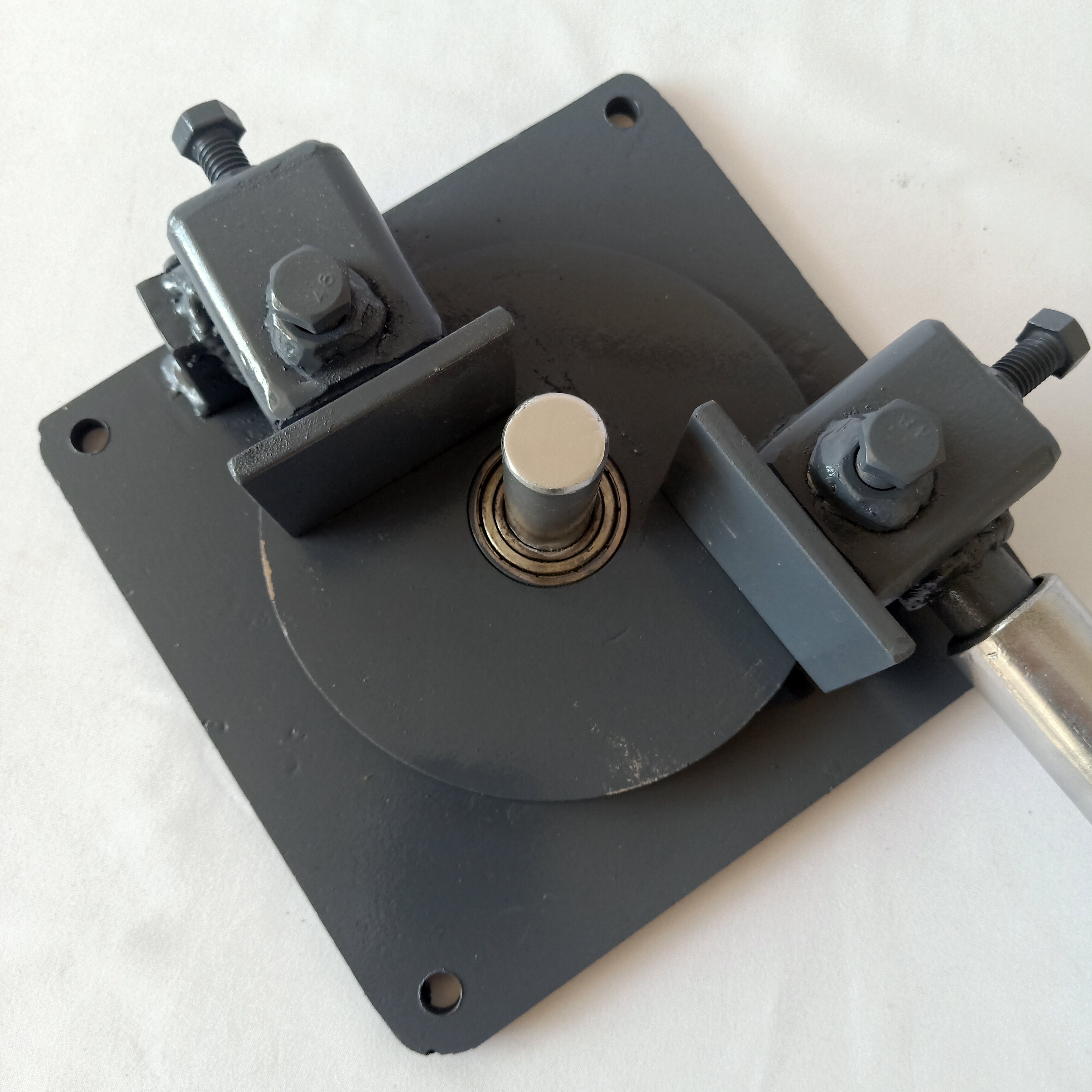 小型弯曲机钢筋折弯器打弯机手搬圆钢箍筋铁丝弯曲机手动工地专用