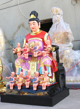 保平安寺庙供奉圣母人物娘娘像