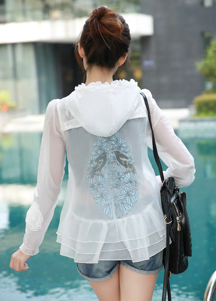 2020夏新款韩版轻薄长袖宽松大码 衣卡舍短外套