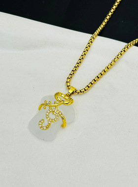 白旗袍铜吊坠时尚级感钛钢项链女轻奢网红镶钻锁骨链ins冷淡风