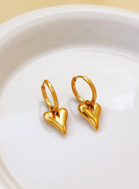 钛钢轻奢爱心项链女ins气质网红简约冷淡风锁骨链小众设计闺蜜潮