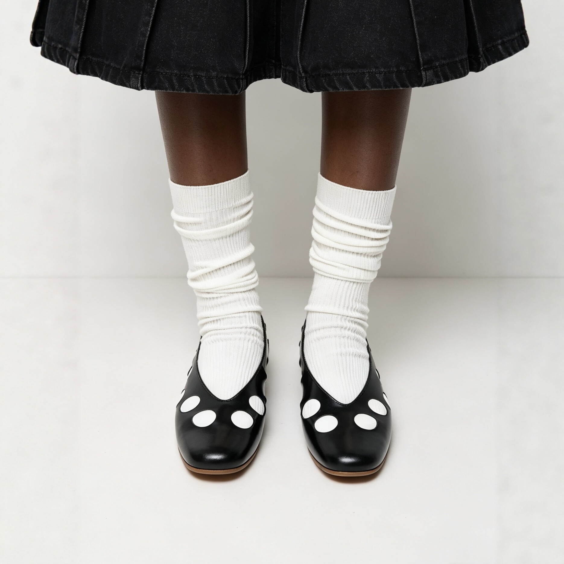 Littlegood French polka dot hollow shoes