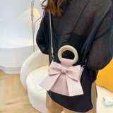 Вязаная сумка ручной работы с бантиком, набор материалов, сумка на одно плечо, связать своими руками, коллекция 2023