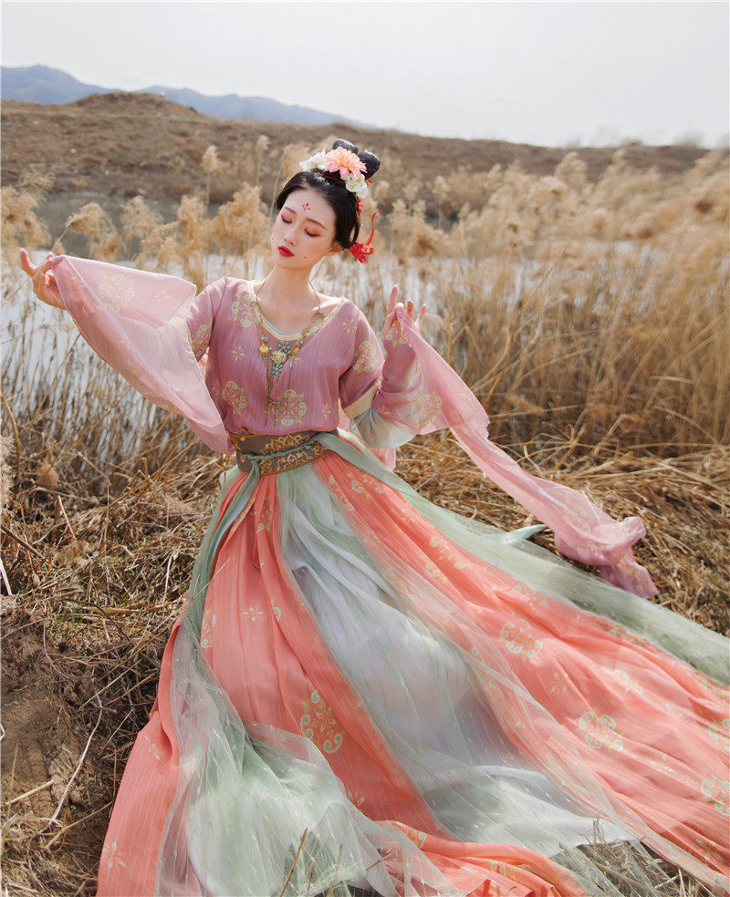 陛下兰他惜原创日常新款琵琶行汉服 陛下兰他惜汉服