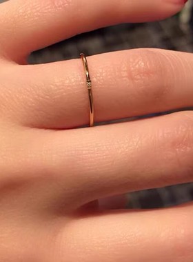 钛钢戒指 细款素圈戒指女简约叠戴指环小众轻奢ins风尾戒不掉色