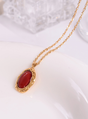 钛钢项链 红色椭圆形项链女秋冬过年高级感锁骨毛衣链不褪色饰品