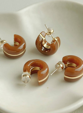 铜合金耳饰 高级感复古小香风耳钉女轻奢气质耳圈时尚耳饰