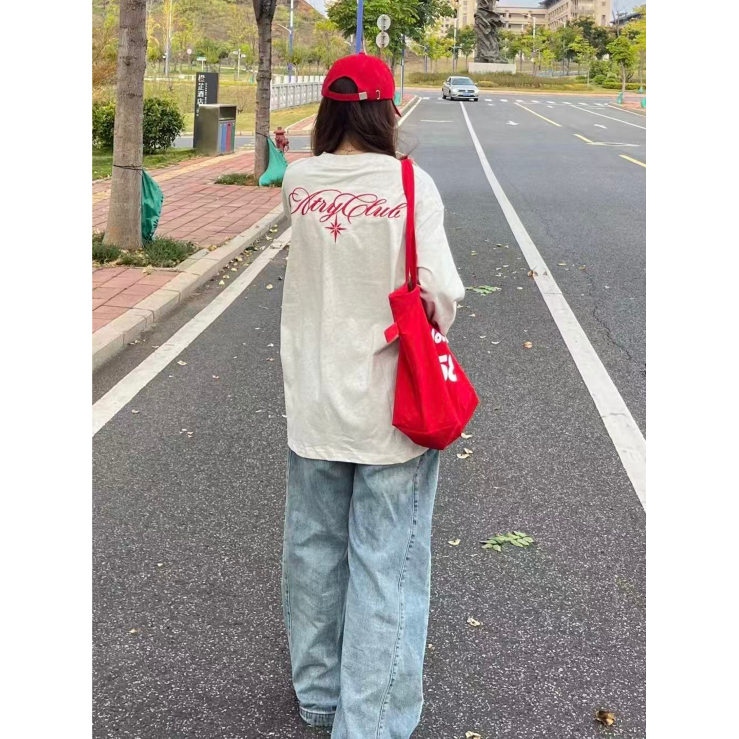 大码胖mm美式高街星芒刺绣圆领长袖卫衣女秋冬季宽松百搭底衫上衣 - 图1