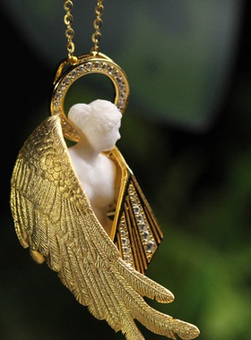 原创设计丨S925银镀金智天使羽毛翅膀新艺术风格鹿角雕刻吊坠小号