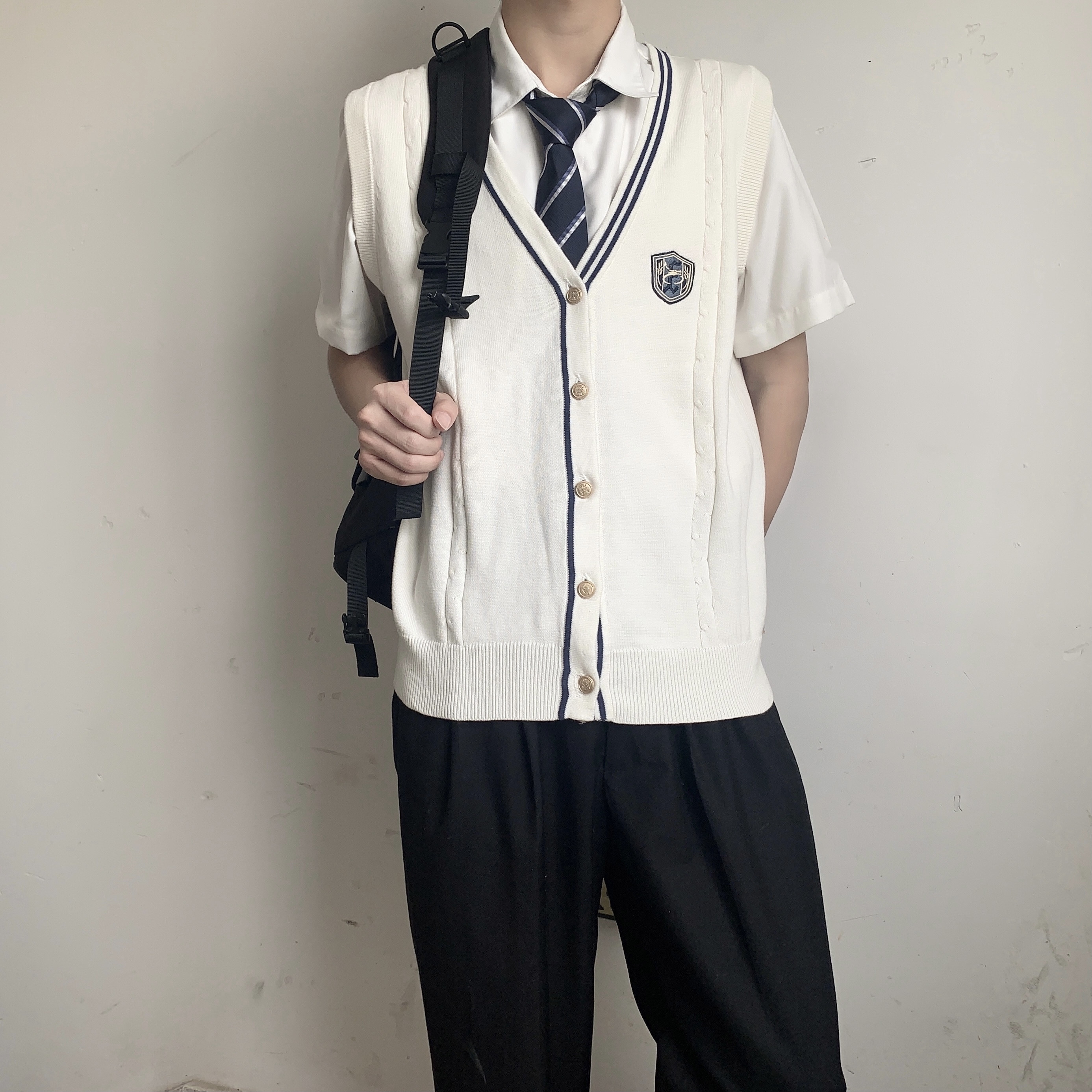 喵丸子jk制服dk秋季新款毛衣马甲背心开衫学院风针织深灰色大码男,淘宝优惠券,粉丝福利购,淘宝优惠卷