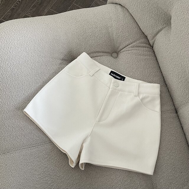 FASC homemade white suit shorts for women 2025 new high-waisted versatile slim fashion niche black hot pants