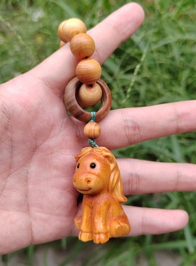 崖柏木雕生肖马手把件实木文玩小