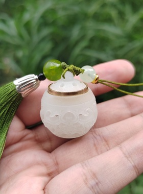 夜光玲珑扩香器手机链流苏新中式