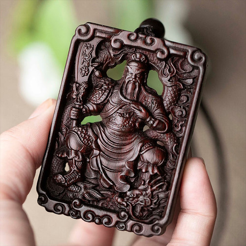 紫檀木雕刻御龙关公毛衣链镂空端坐关爷木牌随身项链吊坠挂件饰品 - 图0