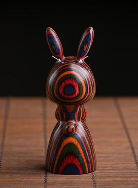 彩虹木雕刻可爱许愿兔吊坠