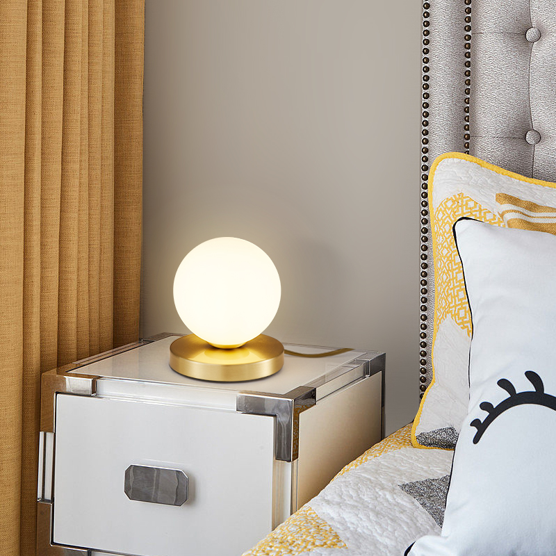 卧室床头灯简约温馨创意房间睡眠夜灯书房护眼台灯轻奢装饰氛围灯 - 图1