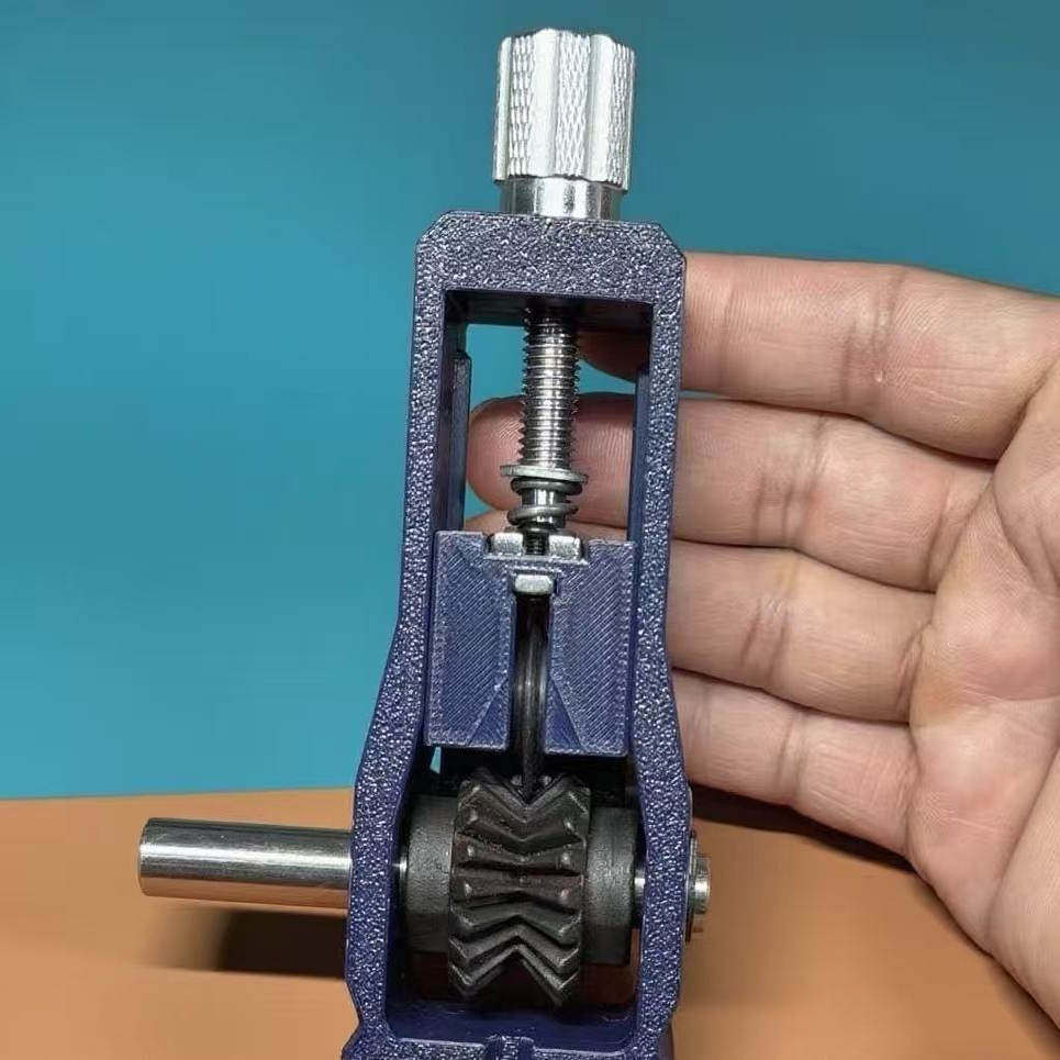 小型简易剥线机废铜线家用废旧电缆去皮机自动手摇电动多功能神器,淘宝优惠券,粉丝福利购,淘宝优惠卷