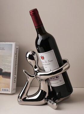 速发抽象人档红酒架摆件客厅酒柜电视柜装端大气上物次软高