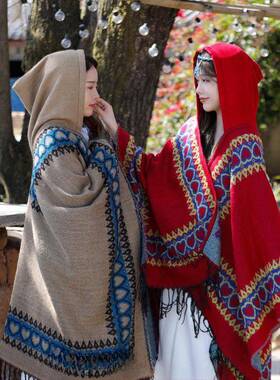 Red hooded cape, ethnic warm blanket, travel in travel, Qin