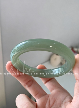 【巨显白】天然正品晴水玉镯